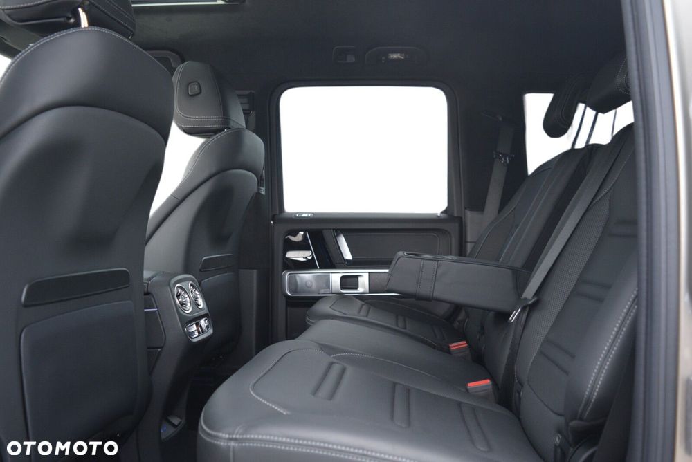 Mercedes-Benz Klasa G 580 116kWh - 9