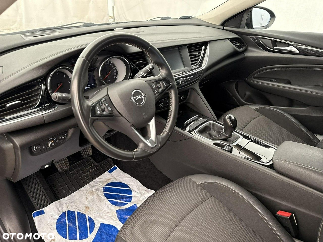 Opel Insignia - 13