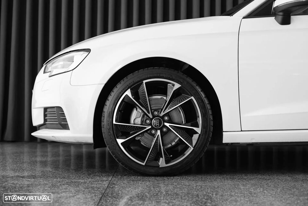 Audi A3 Sportback 1.6 TDI S tronic - 9