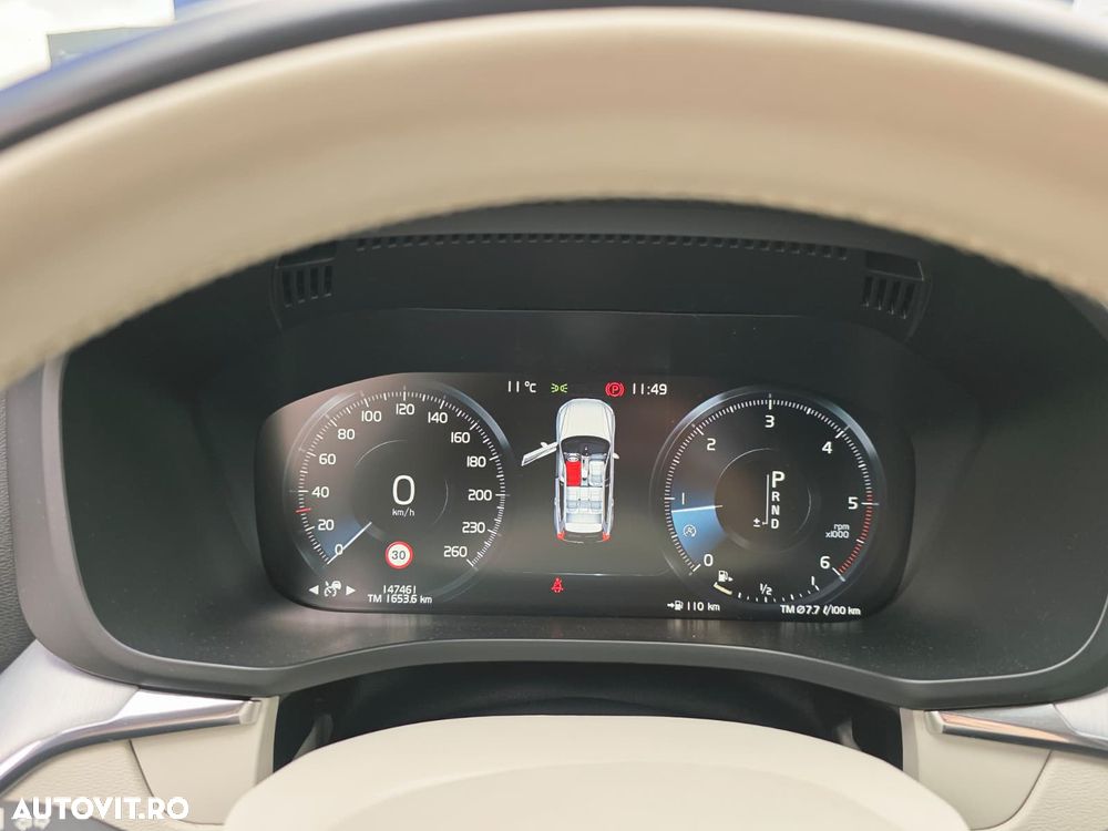 Volvo XC 60 D4 AWD Momentum - 33