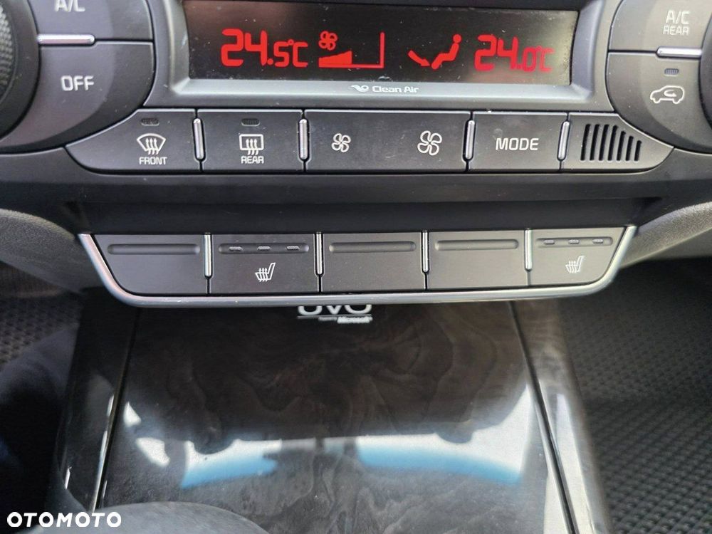 Kia Sorento - 24