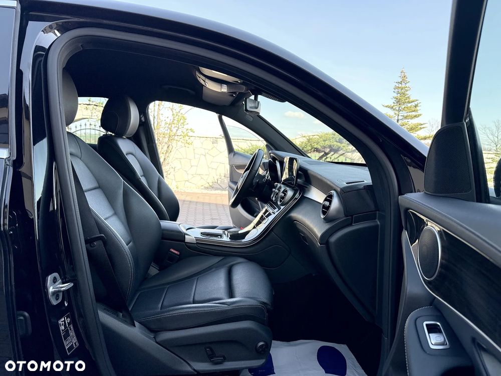 Mercedes-Benz GLC - 23