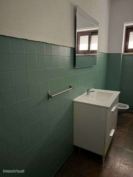 Apartamento T2 Coimbra Penedo da Saudade Renovado - Grande imagem: 4/7