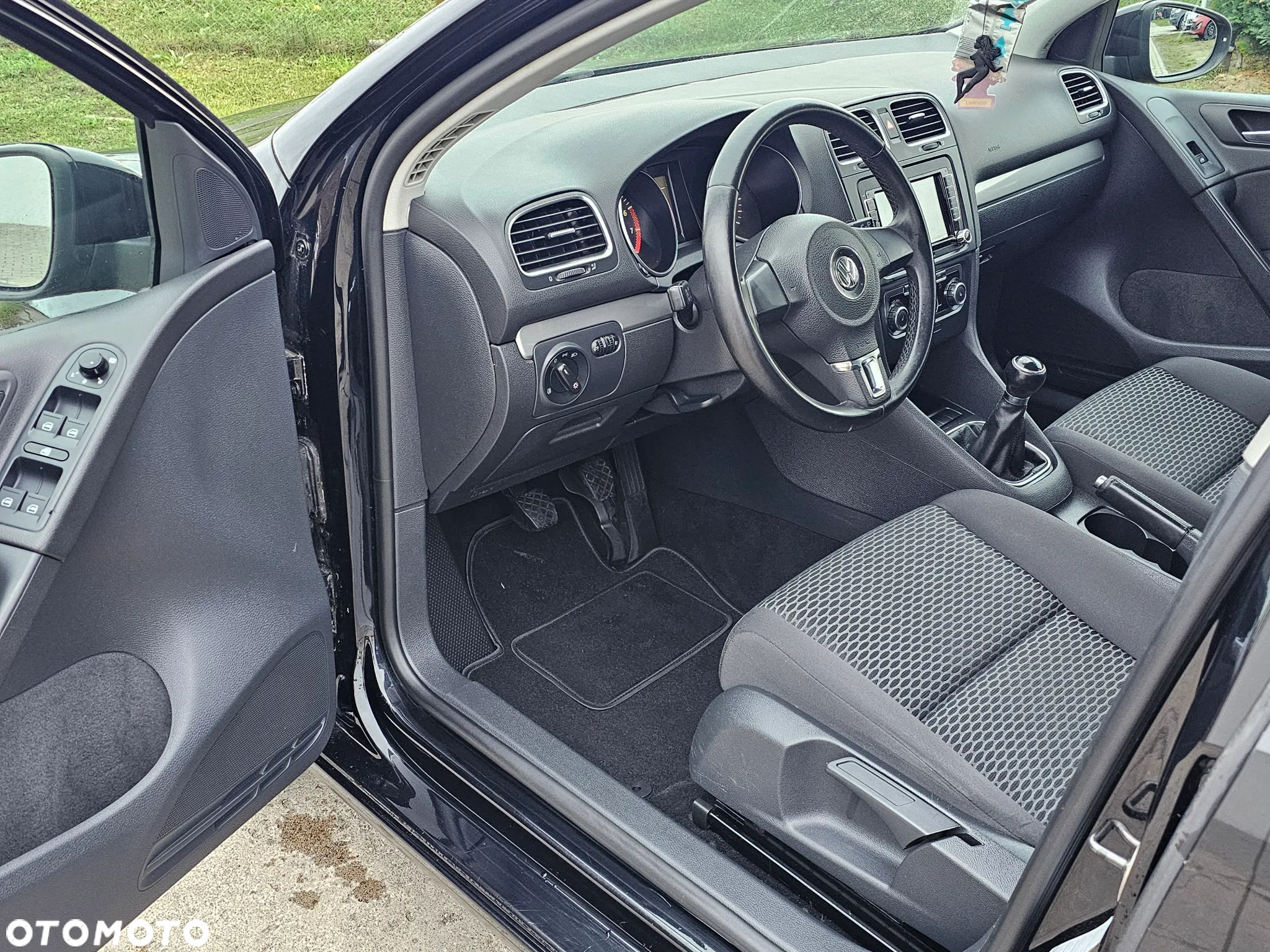 Volkswagen Golf - 13