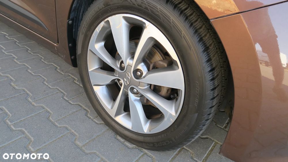 Hyundai i20 blue 1.2 YES Gold - 6