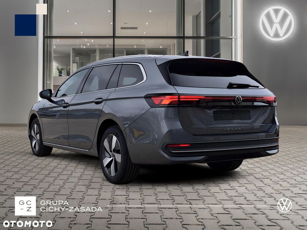 Volkswagen Passat - 4