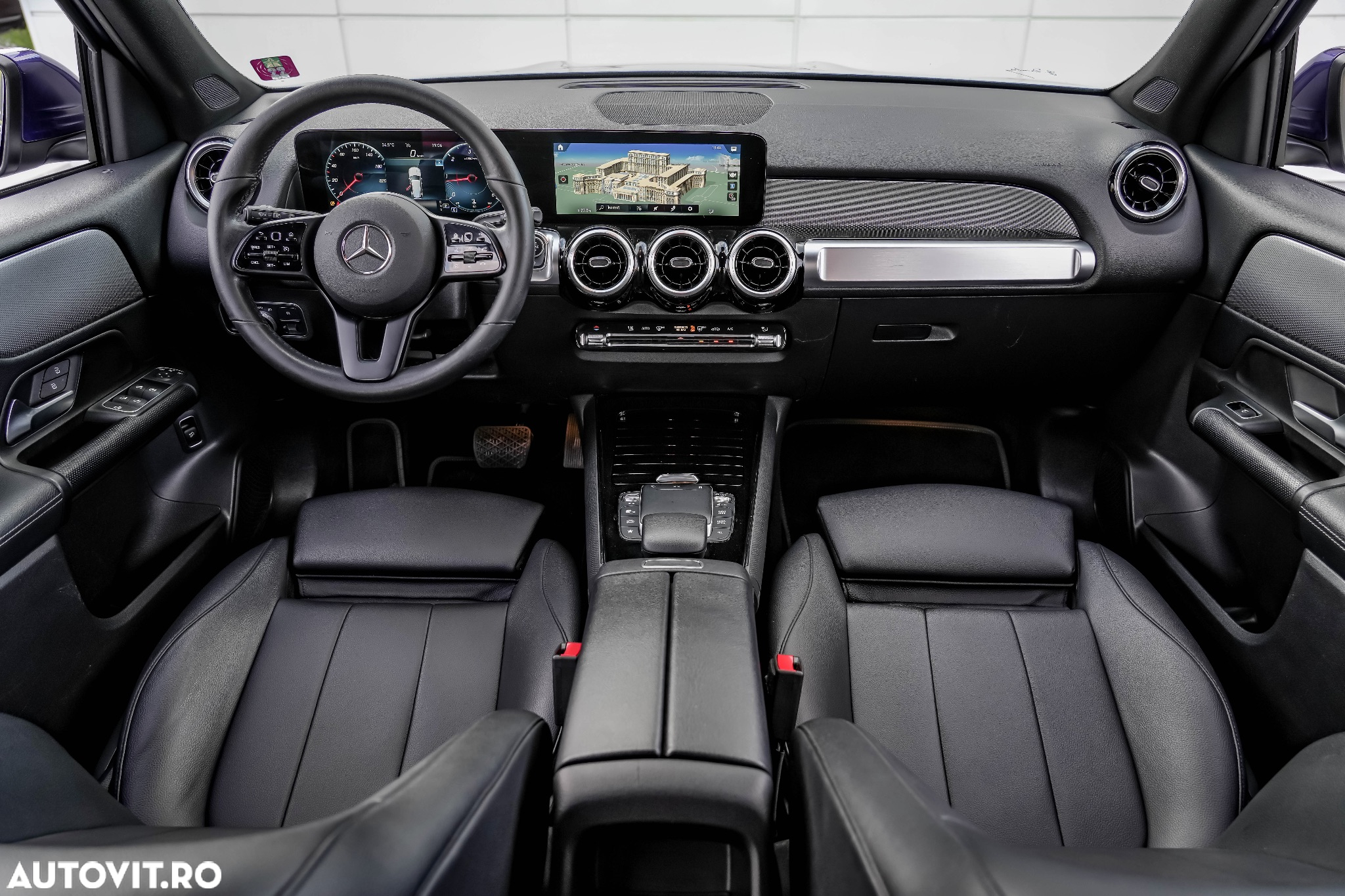 Mercedes-Benz GLB 180 d 8G-DCT - 4