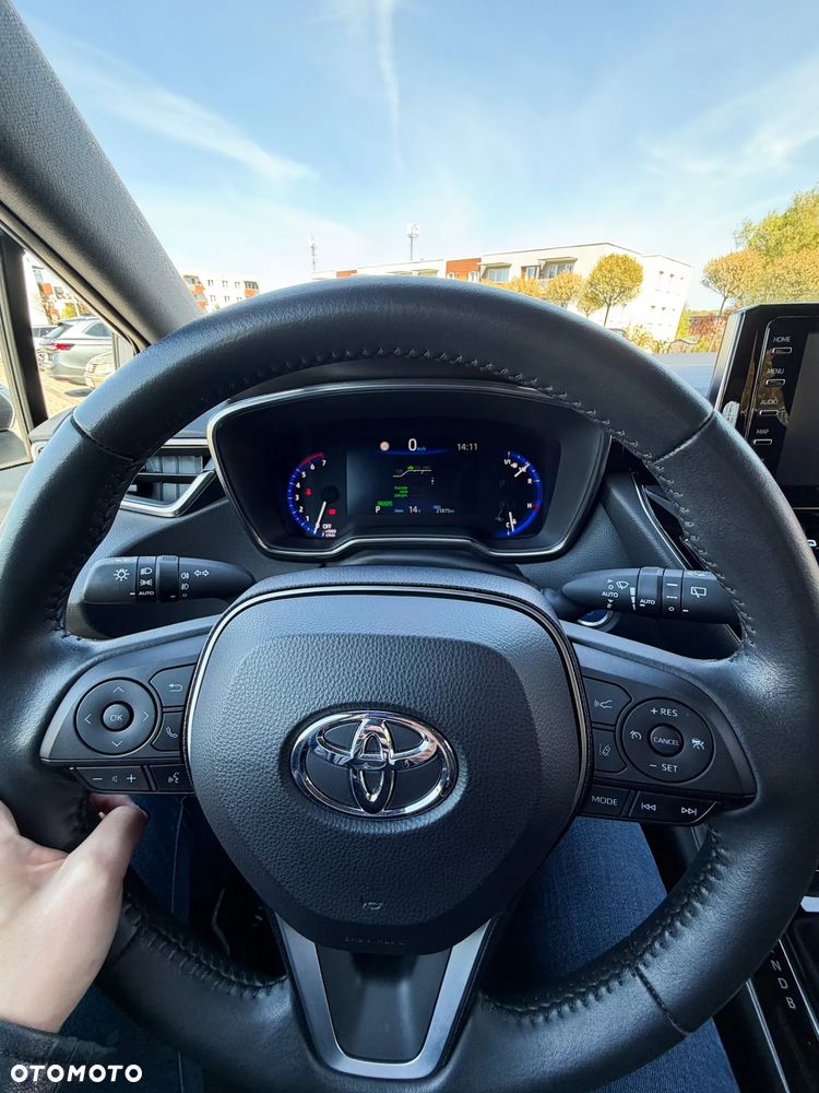 Toyota Corolla 1.8 Hybrid Comfort - 17