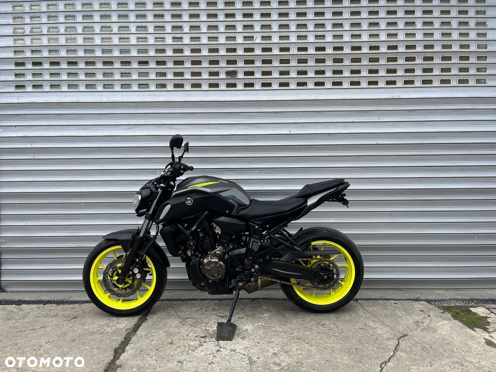 Yamaha MT - 2