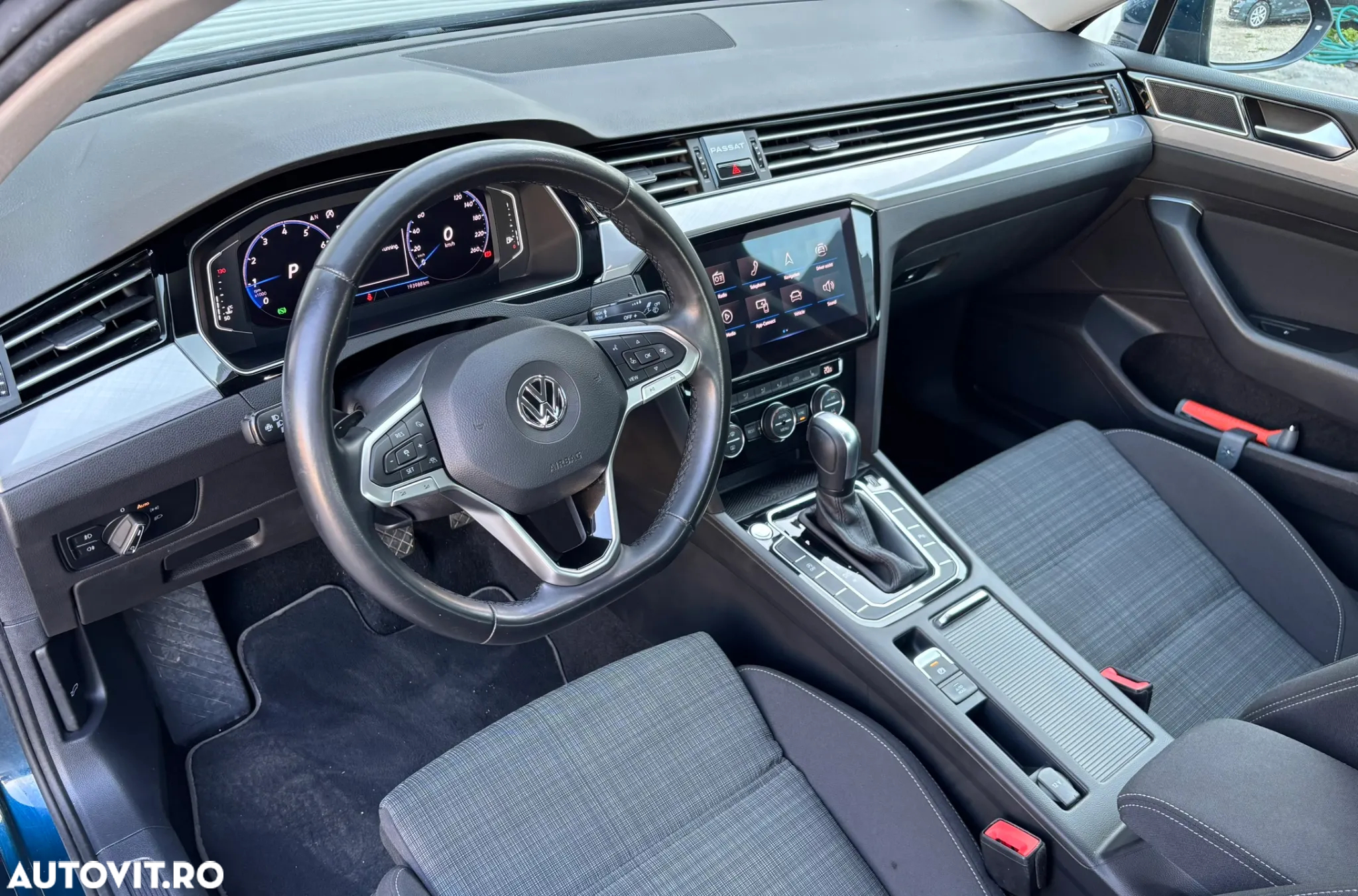 Volkswagen Passat 1.5 TSI ACT DSG Comfortline - 18