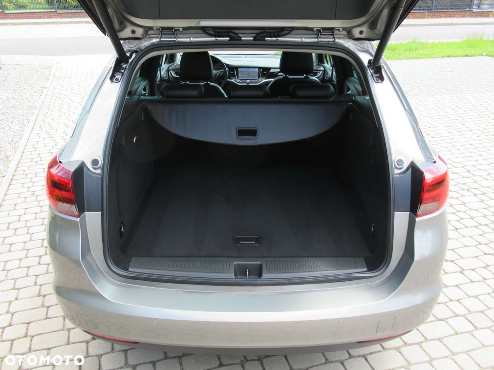 Opel Astra 1.6 D Start/Stop Sports Tourer Innovation - 32