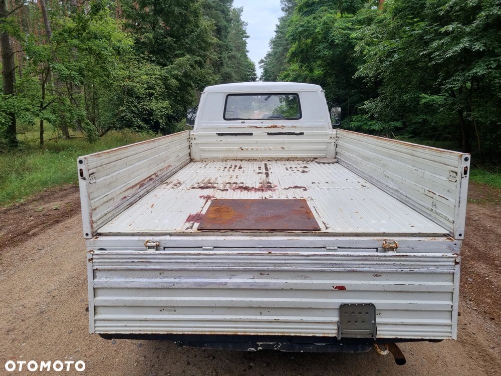Volkswagen Transporter - 16