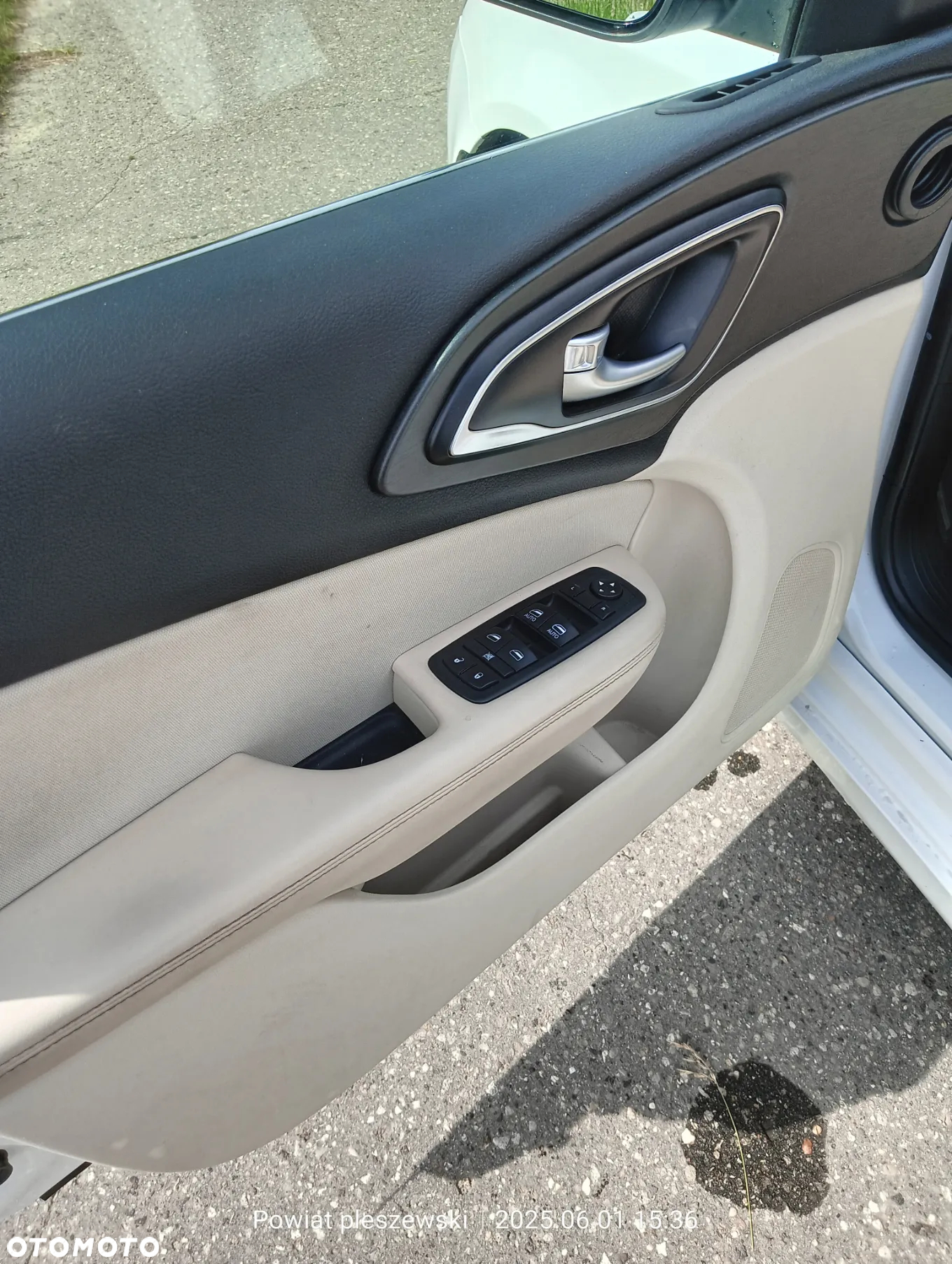 Chrysler 200 - 19