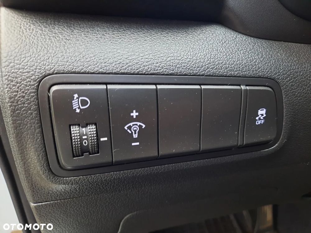 Hyundai Tucson 1.6 GDI BlueDrive Comfort 2WD - 24