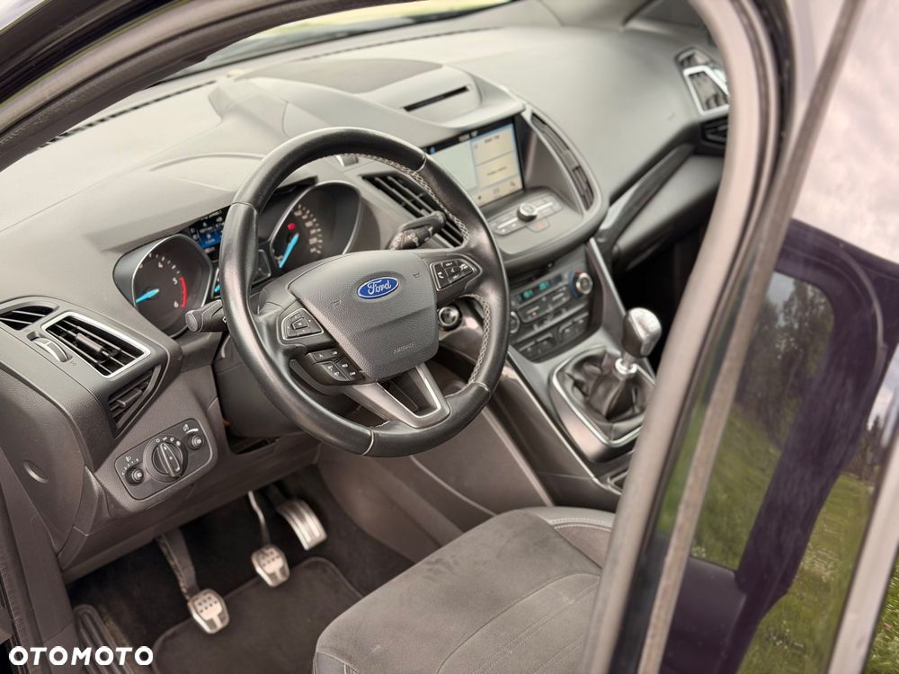 Ford Kuga 2.0 TDCi 4x2 ST-Line - 16