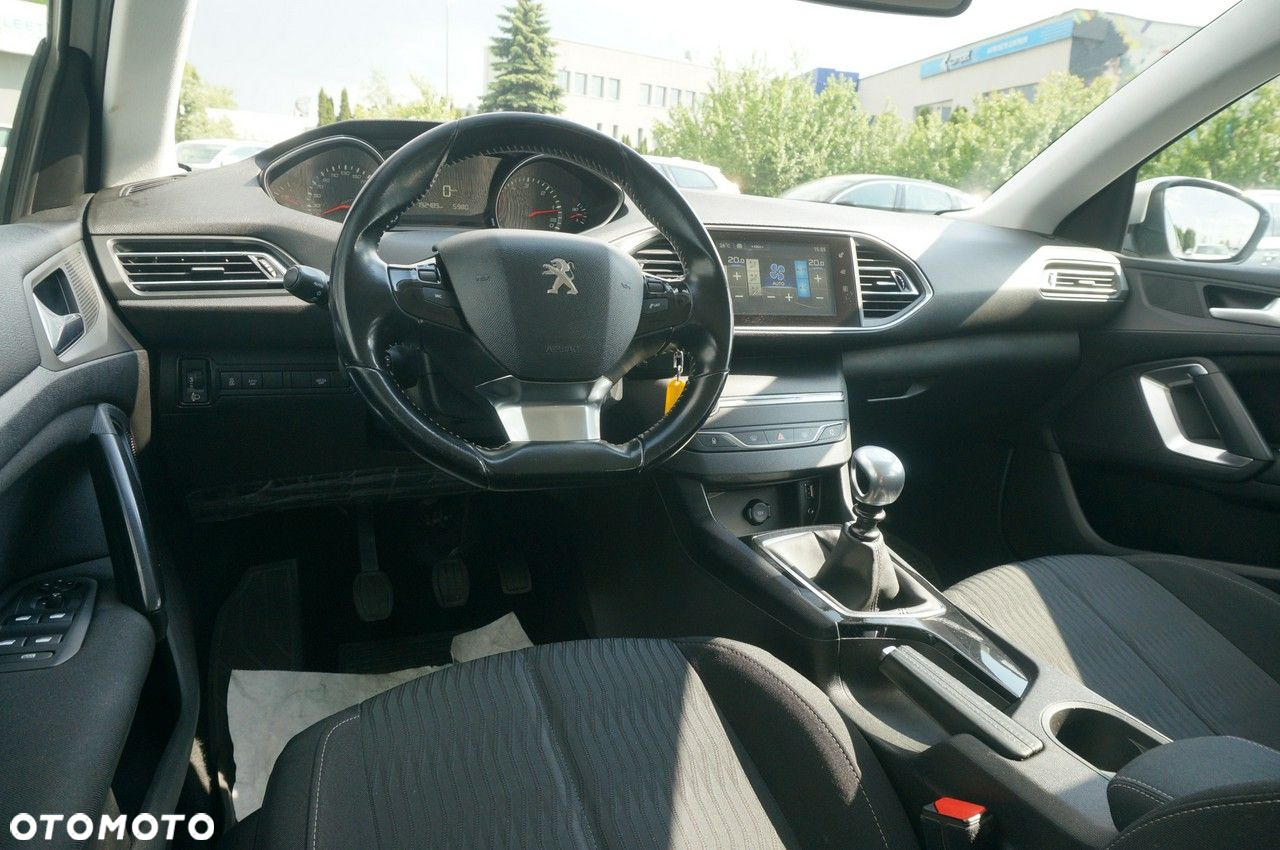 Peugeot 308 - 16