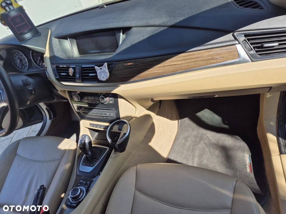 BMW X1 xDrive28i - 12