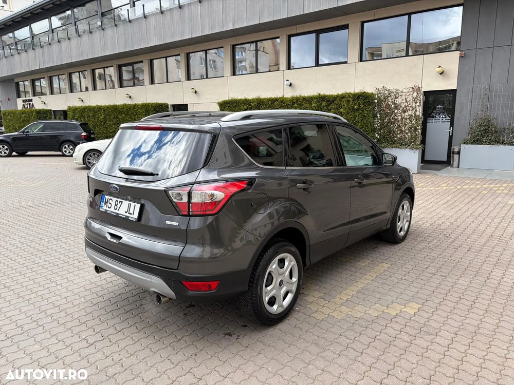 Ford Kuga - 5