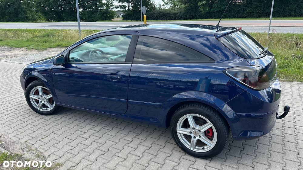 Opel Astra 2.0 Turbo Sport - 4