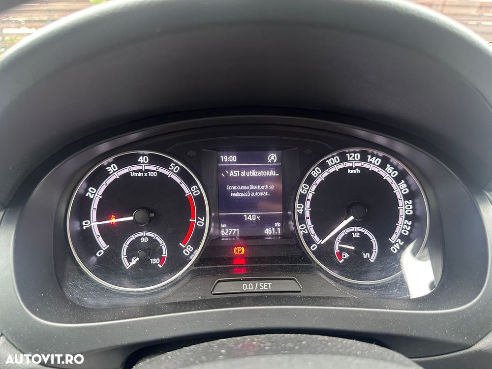 Skoda RAPID - 8