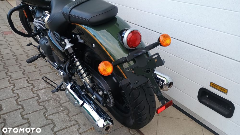 Royal Enfield Super Meteor - 19