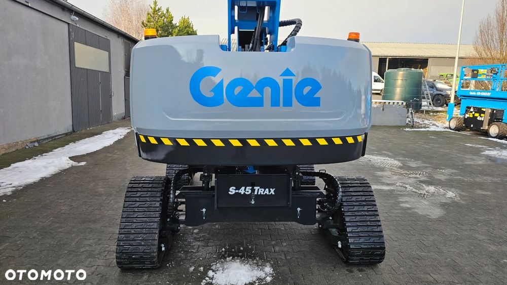 Genie S-45 TraX - 3