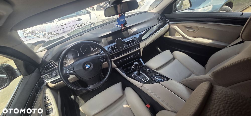 BMW Seria 5 530d xDrive - 27