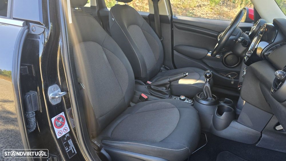 MINI 5 Portas Cooper D - 8