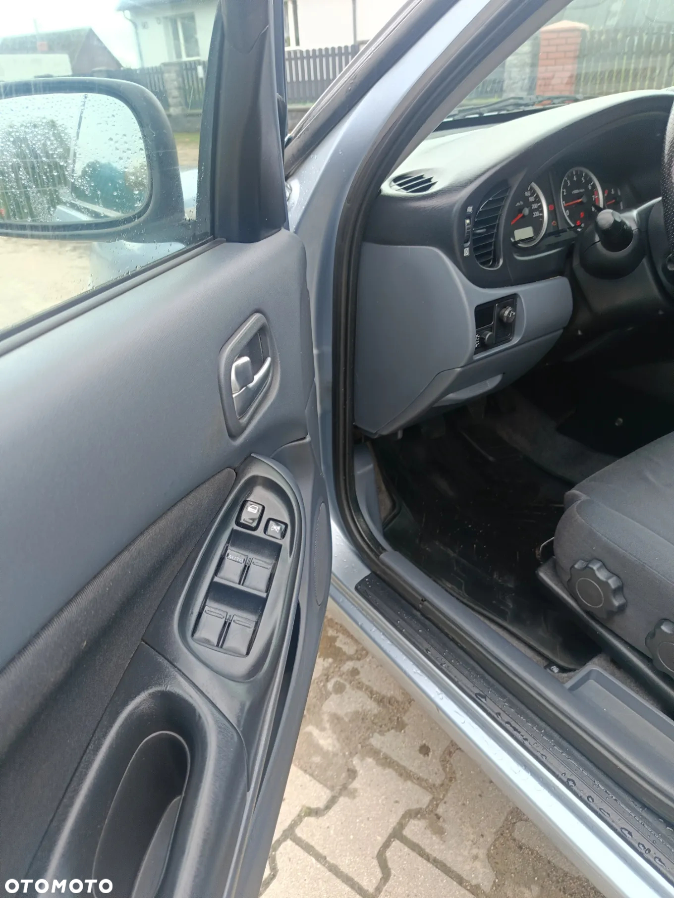 Nissan Almera - 7