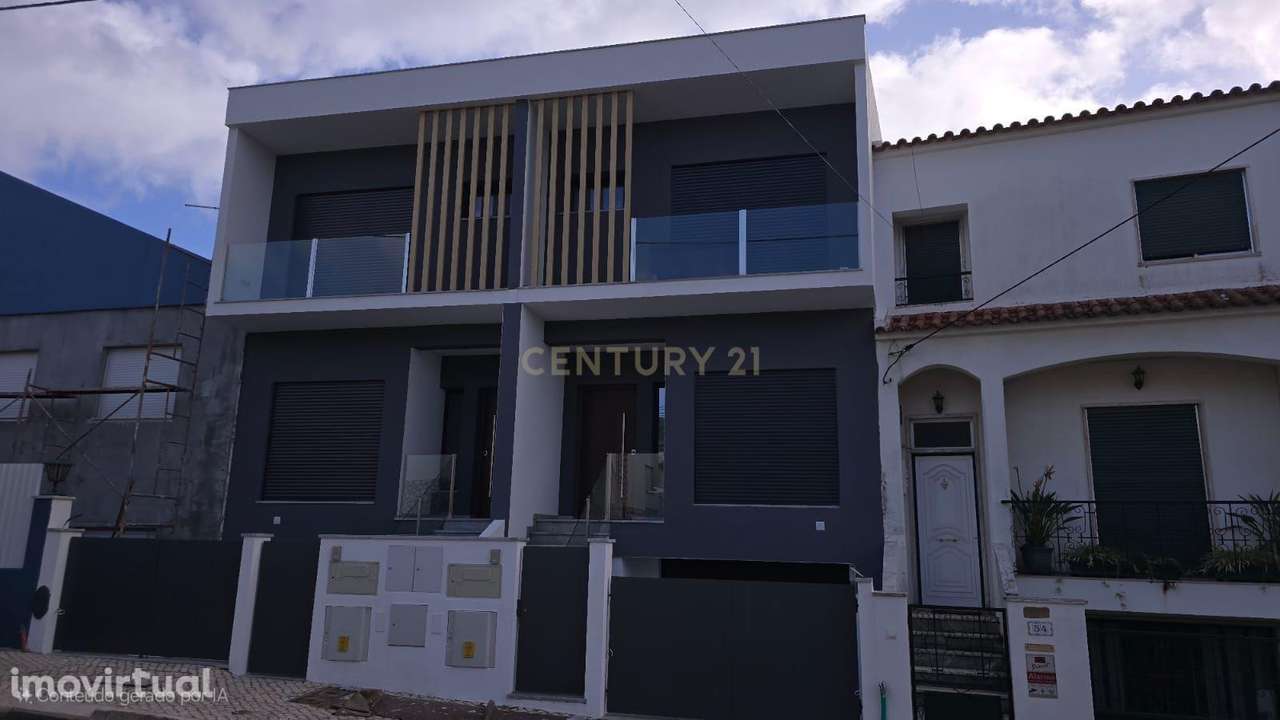 Moradia em Banda - Alto do Moinho, Corroios - Grande imagem: 2/50