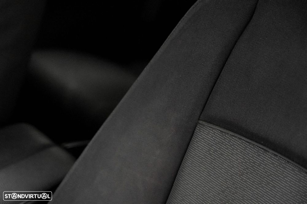 BMW 320 d Coupe Auto - 14