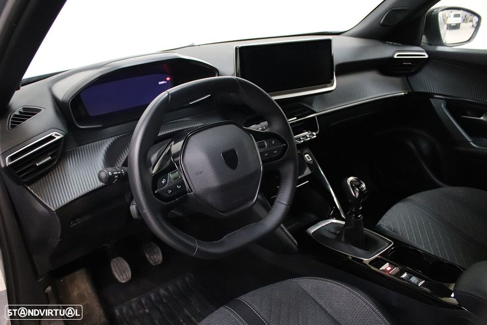 Peugeot 2008 1.2 PureTech Allure - 6
