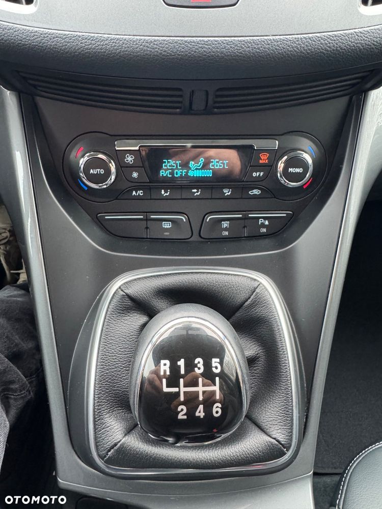 Ford C-MAX 2.0 TDCi Titanium - 24