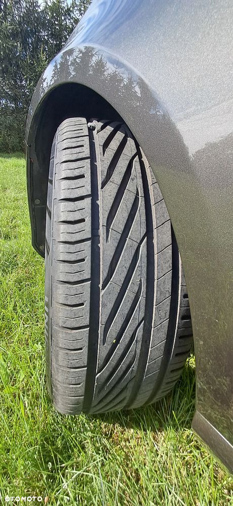 Volkswagen Passat 2.0 TDI Highline - 16