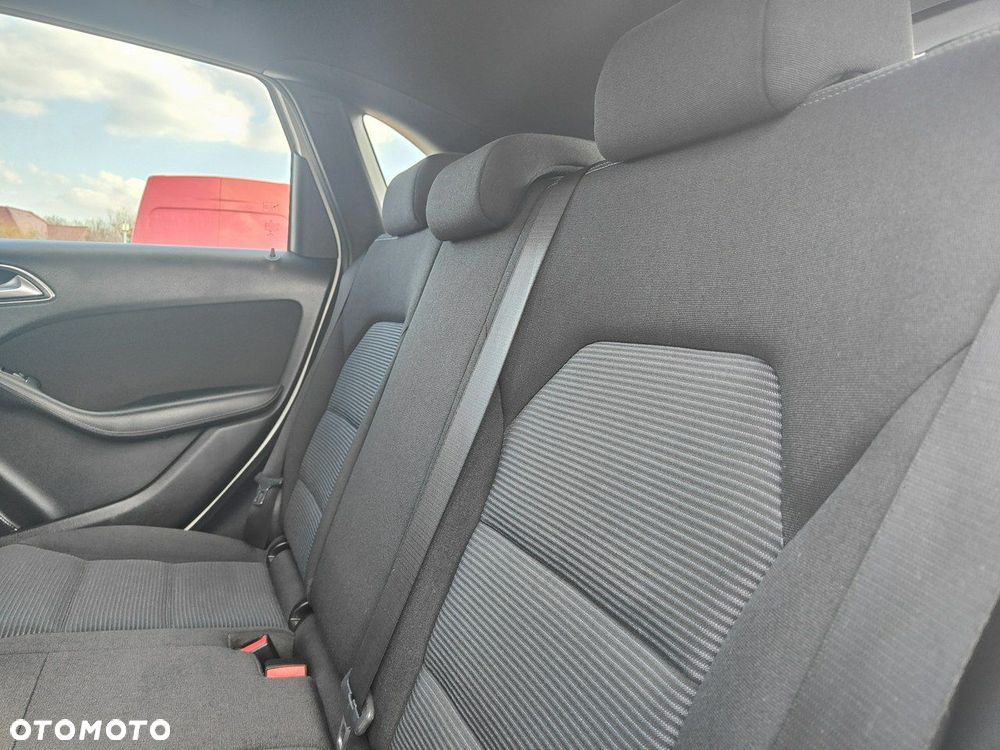 Mercedes-Benz Klasa B 180 d 7G-DCT Edition - 27
