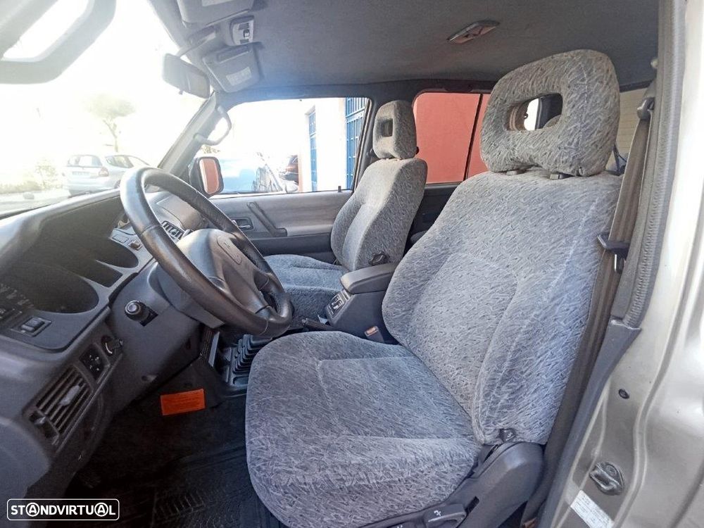 Mitsubishi Pajero 2.8 TD GLS - 14