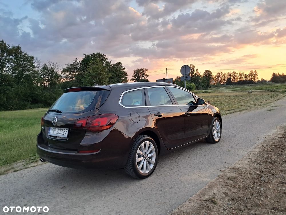Opel Astra 1.4 Turbo Innovation - 4