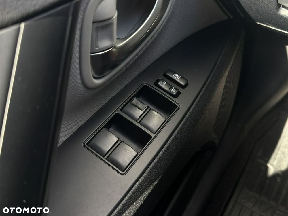Toyota Avensis - 25