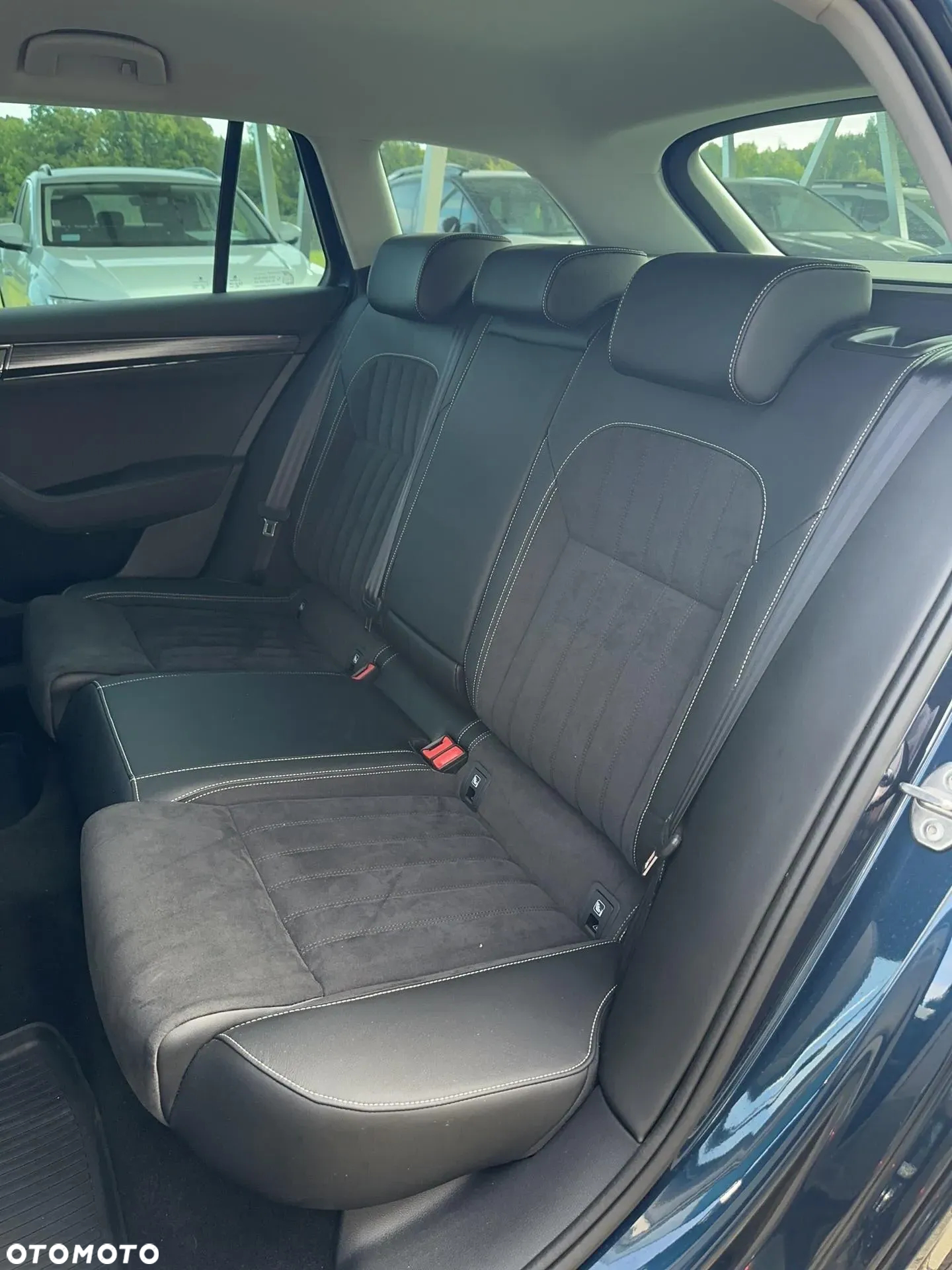 Skoda Superb 2.0 TSI Style DSG - 34