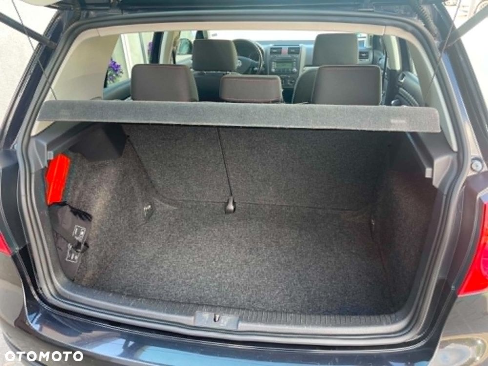 Volkswagen Golf - 11
