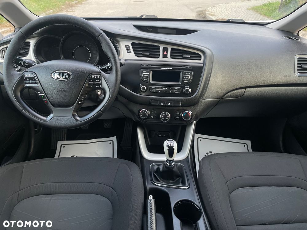 Kia Ceed 1.4 CVVT Attract - 10