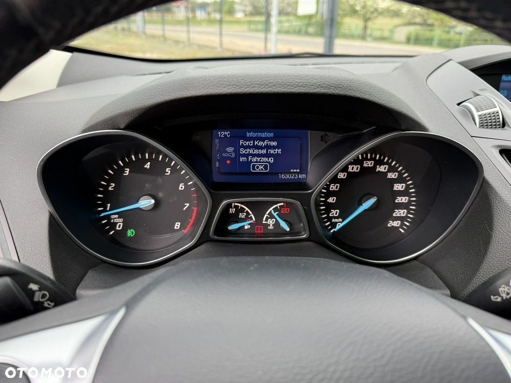 Ford Kuga - 22