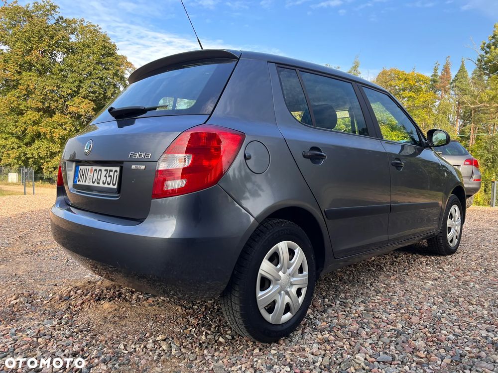 Skoda Fabia - 10