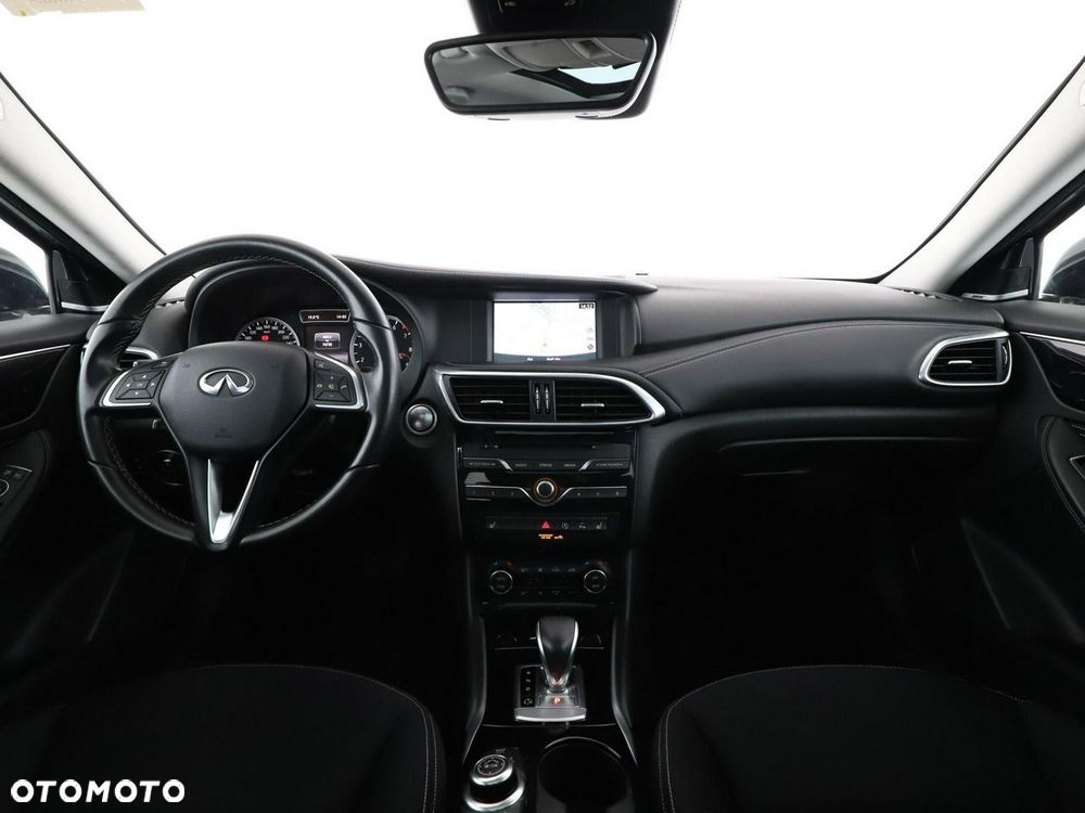 Infiniti QX30 2.0t DCT AWD Luxe Tech - 16