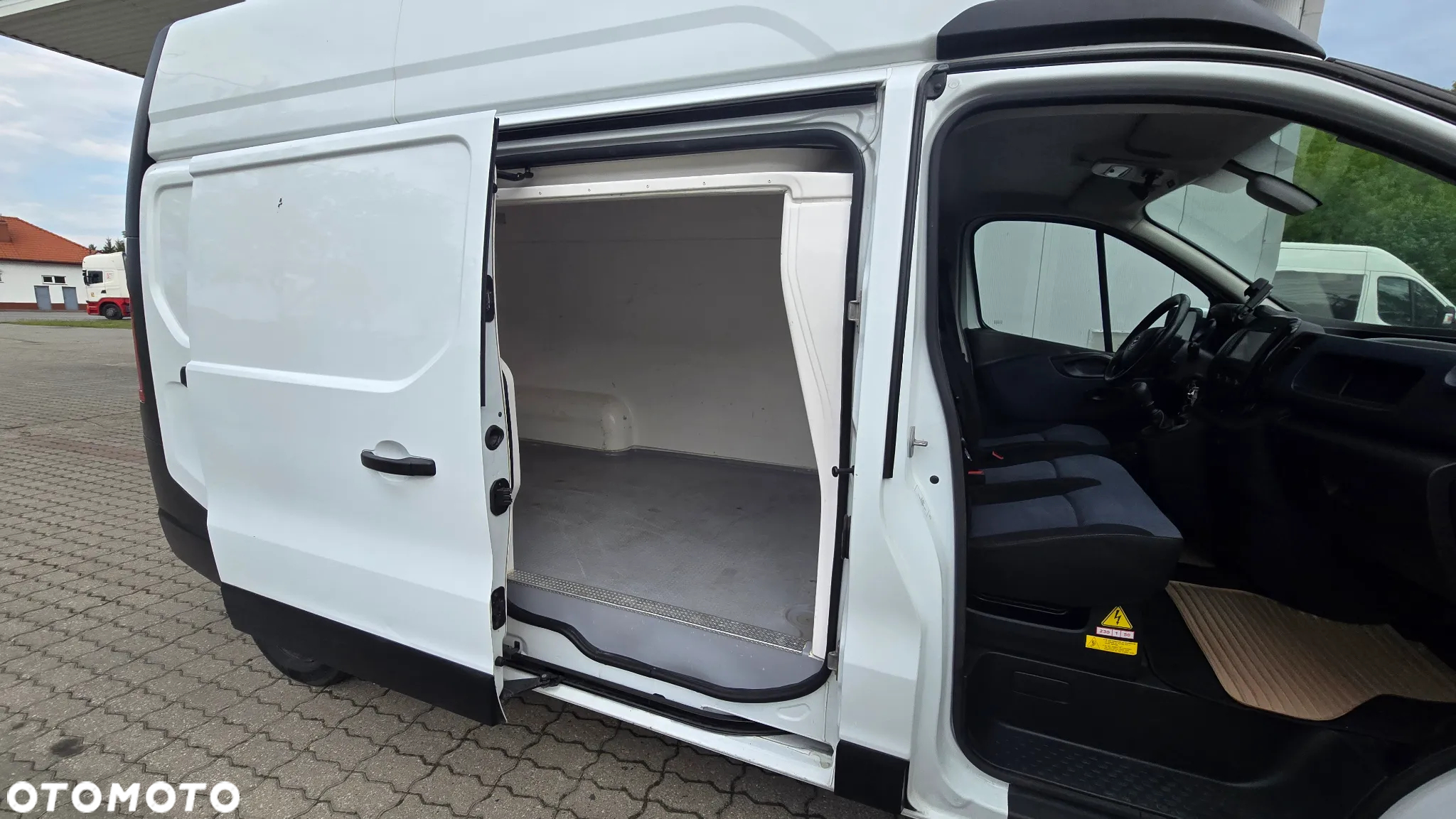Opel VIVARO - 20