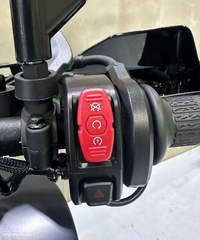 CF Moto 700MT ADV - 17