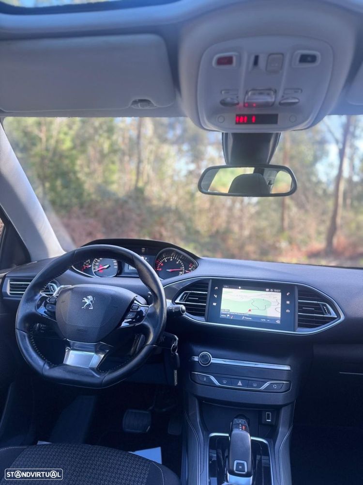 Peugeot 308 SW 1.5 BlueHDi Allure EAT8 - 14