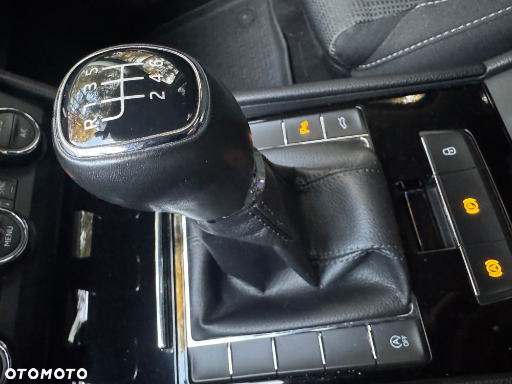Skoda Superb 1.8 TSI Ambition - 19