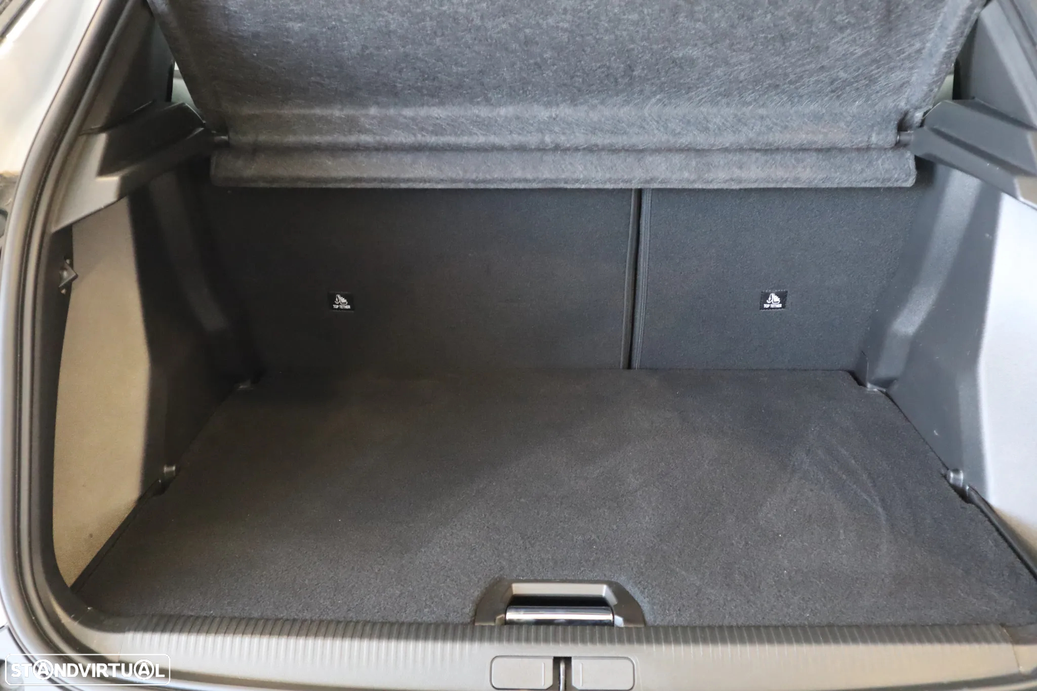 Peugeot 2008 1.2 PureTech Allure Pack - 6