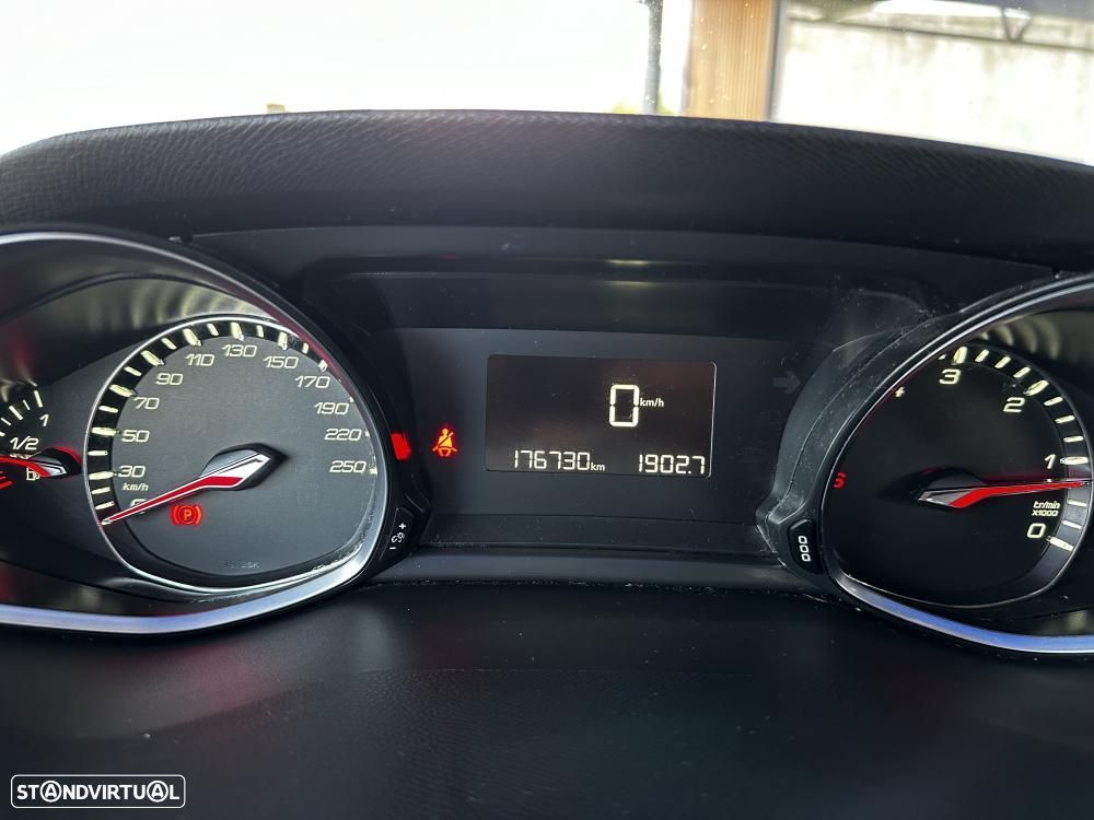 Peugeot 308 1.6 BlueHDi Allure - 22